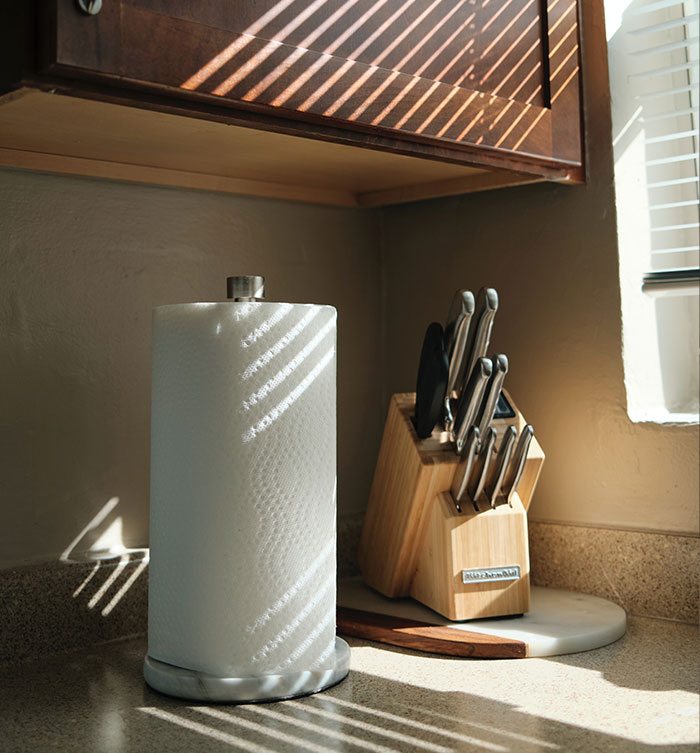 Someone Asked Men To Share What They Learned From Living With Women That They Didn't Know Before, And These Are 30 Of The Most Surprising Answers