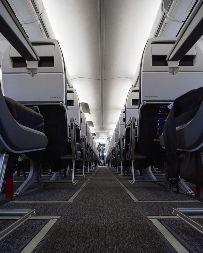 Mother Wonders If She&rsquo;s A Jerk For Buying First-Class Ticket For Her Toddler