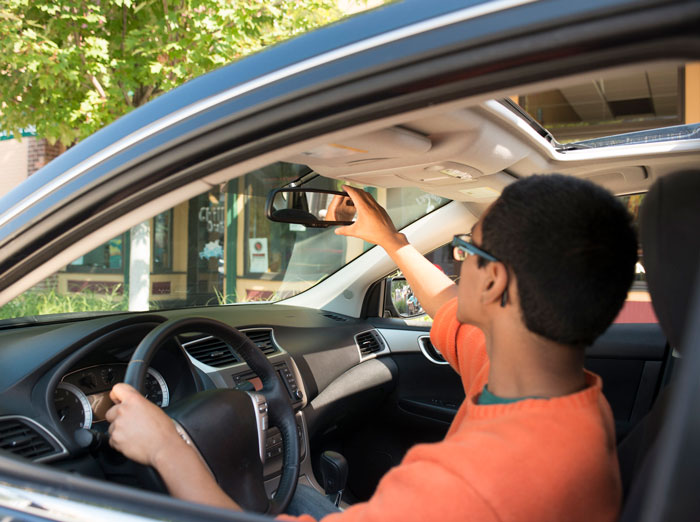 Guy Is Told Off By His Friend For Taking His Drunk Fianc&eacute;e Home Instead Of Calling An Uber For Her