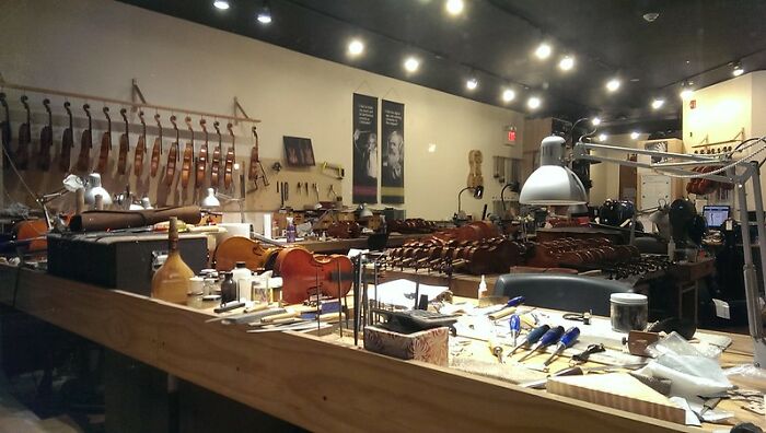 40 Of The Strangest Wishes That The Make-A-Wish Foundation Actually Granted, As Shared By People Online