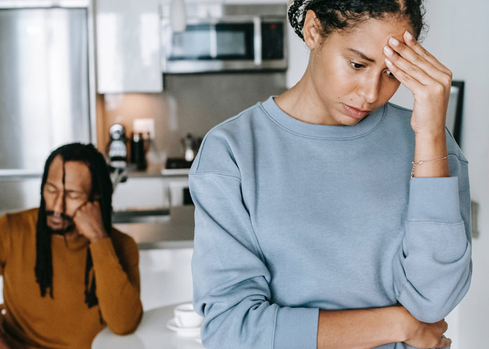 "El césped no siempre es más verde": 20 personas que se arrepienten de haberse divorciado comparten lo sucedido