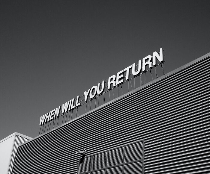 “What Do You Think Would Be The Funniest Thing To Ask A Stranger?” (30 Answers By Our Community)