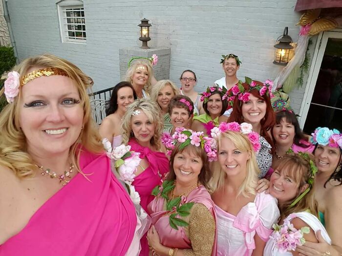 Me And My Friends Love To Spend Time Together, And Here Are The Top 10 Crazy Ideas For Extraordinary Meetups Me And My Friends Love To Spend Time Together, And Here Are The Top 10 Crazy Ideas For Extraordinary Meetups