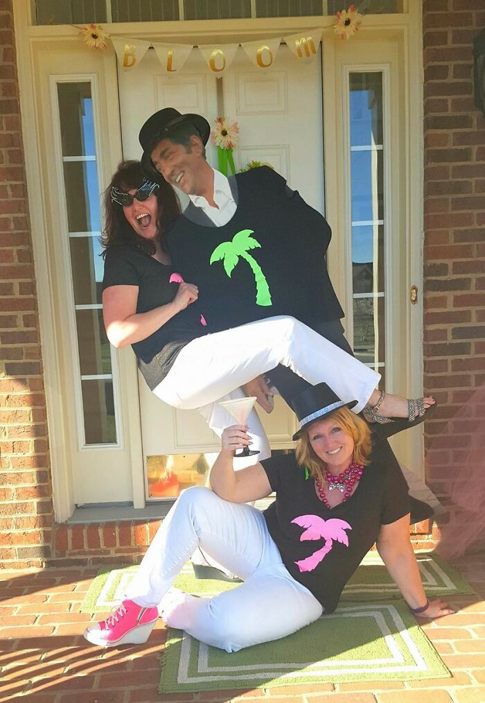 Me And My Friends Love To Spend Time Together, And Here Are The Top 10 Crazy Ideas For Extraordinary Meetups Me And My Friends Love To Spend Time Together, And Here Are The Top 10 Crazy Ideas For Extraordinary Meetups