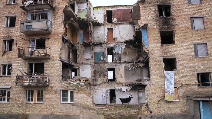 Banksy Comes Back With 7 New Wall Arts In Ukraine And They Touched People&rsquo;s Hearts