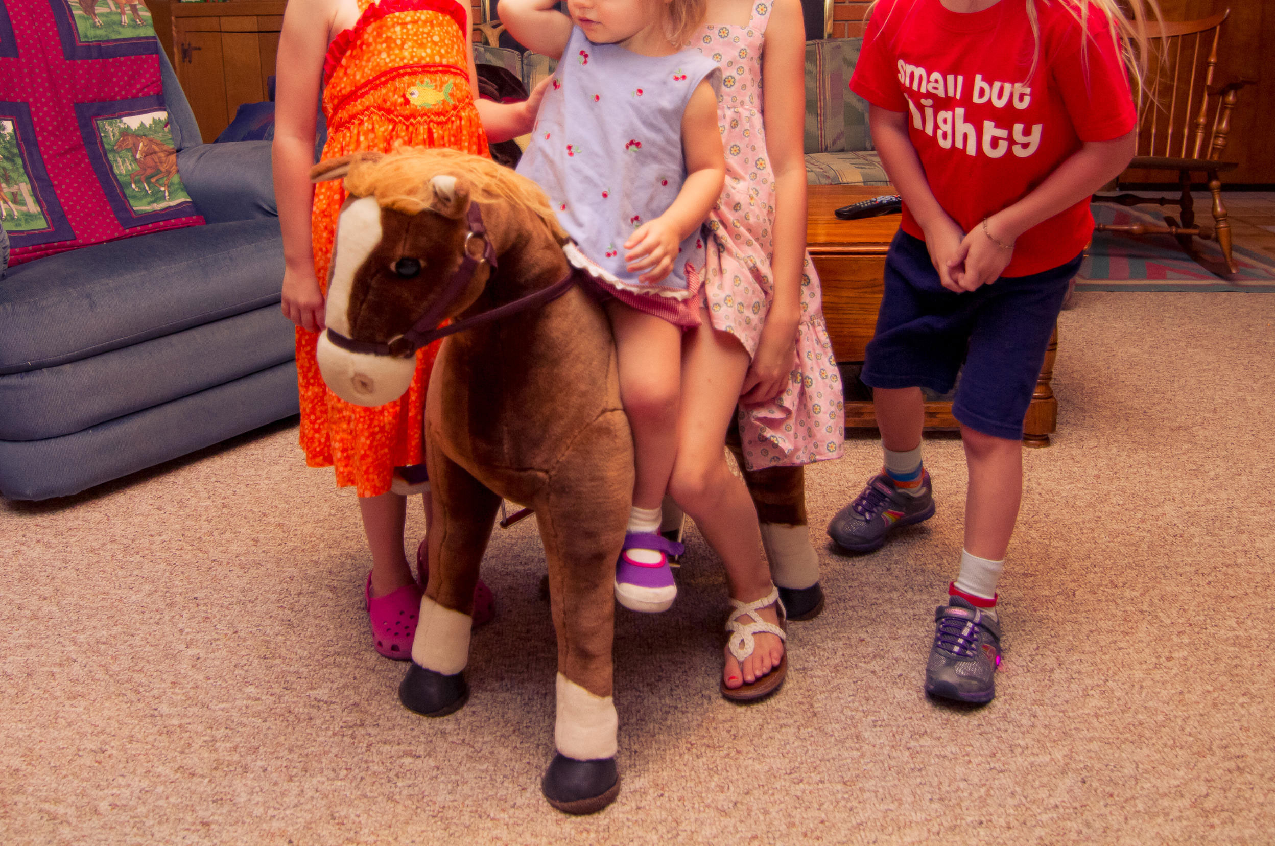 Woman Is Sick Of Having To Watch Her Cousins&rsquo; Children At Thanksgiving Gatherings, Decides To Spend It At Her Boyfriend&rsquo;s