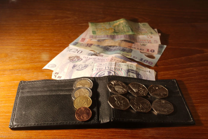 Guy Flees Country After Girlfriend Refuses To Get An Abortion For A Baby He Didn&rsquo;t Want