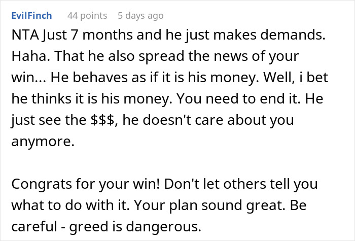 Boyfriend Loses It When Girlfriend Decides To Keep Her Lottery Winnings 'Under A Lock' Until She Gets Professional Financial Advice