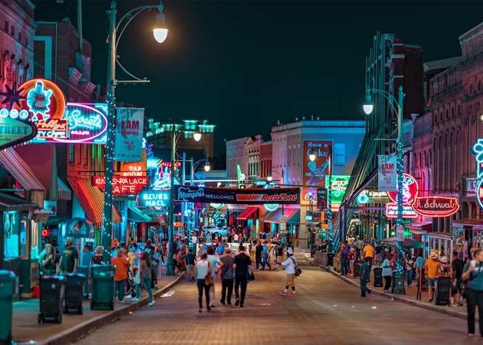 26 Americans Share Why These US Cities Are The Worst In An Honest Online Thread