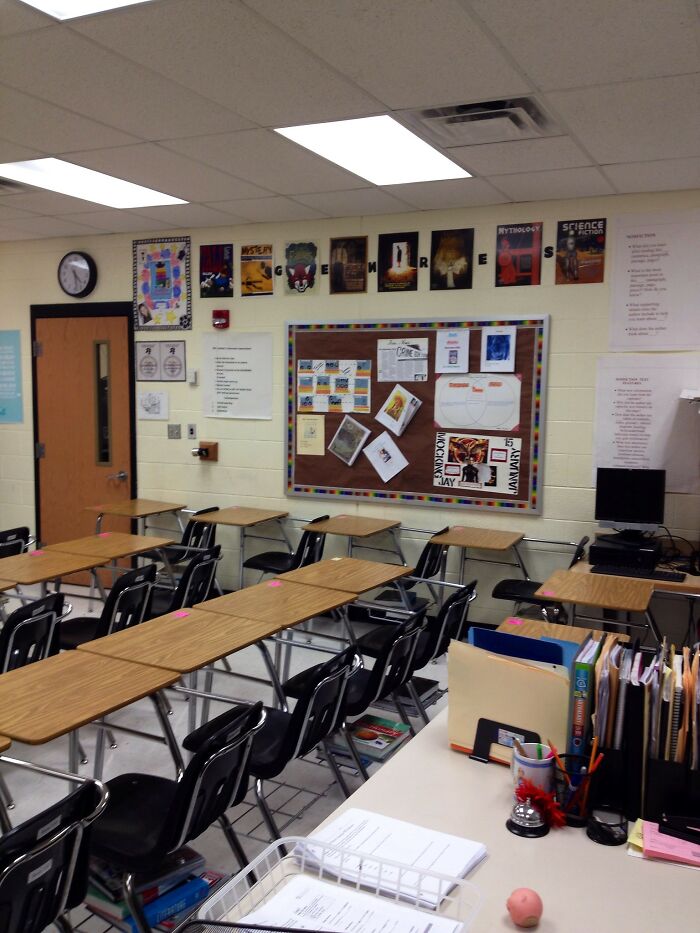 Former Students Share 35 Bizarre Things That Happened At Their Schools