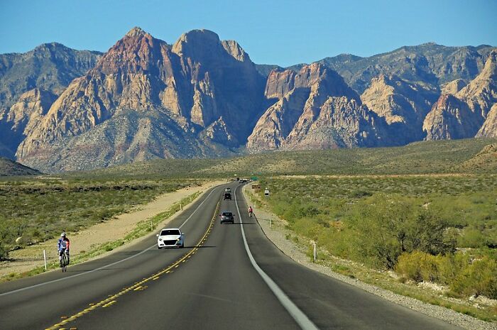 Alguien preguntó en Internet "Estadounidenses, ¿qué es algo bueno de su país?" y 25 personas respondieron