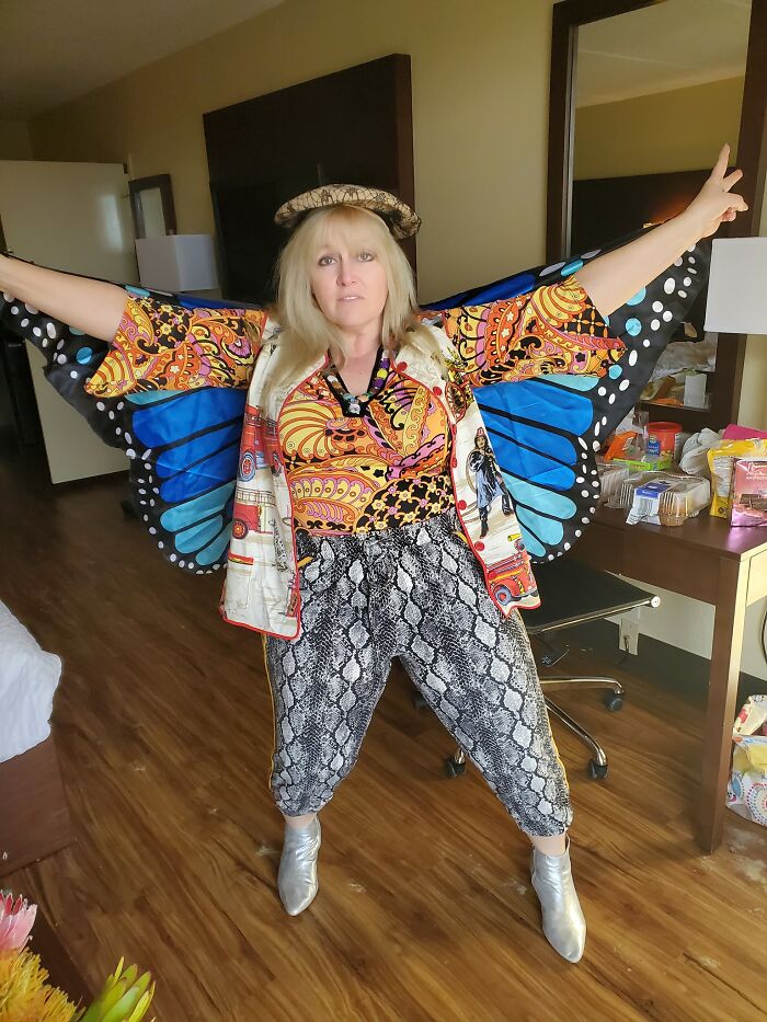 Me And My Friends Love To Spend Time Together, And Here Are The Top 10 Crazy Ideas For Extraordinary Meetups Me And My Friends Love To Spend Time Together, And Here Are The Top 10 Crazy Ideas For Extraordinary Meetups