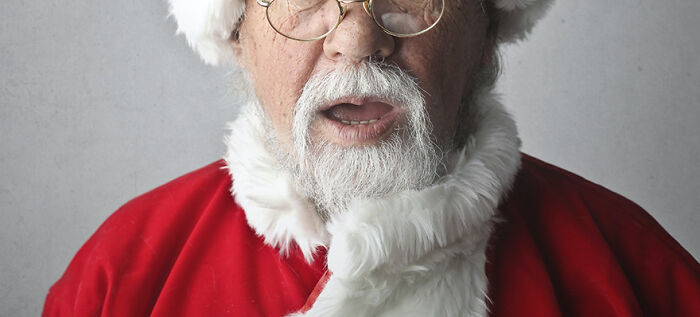 “What Do You Think Would Be The Funniest Thing To Ask A Stranger?” (30 Answers By Our Community)