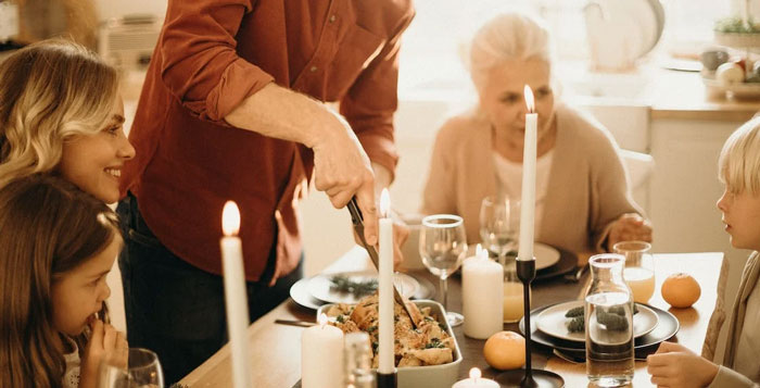 Man Refuses To Accommodate Niece&rsquo;s &ldquo;Special&rdquo; Diet For Thanksgiving, Divides The Family And The Internet