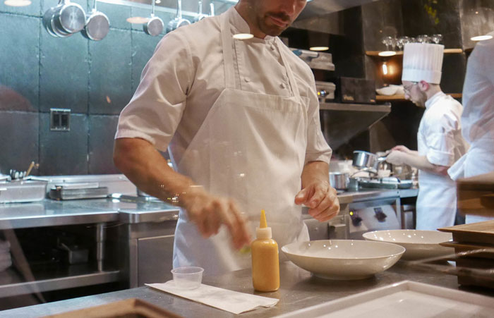 30 Signs That The Workplace You’ve Entered Isn’t Worth Staying In, As Shared By Folks Online