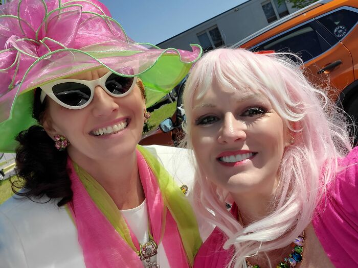 Me And My Friends Love To Spend Time Together, And Here Are The Top 10 Crazy Ideas For Extraordinary Meetups Me And My Friends Love To Spend Time Together, And Here Are The Top 10 Crazy Ideas For Extraordinary Meetups