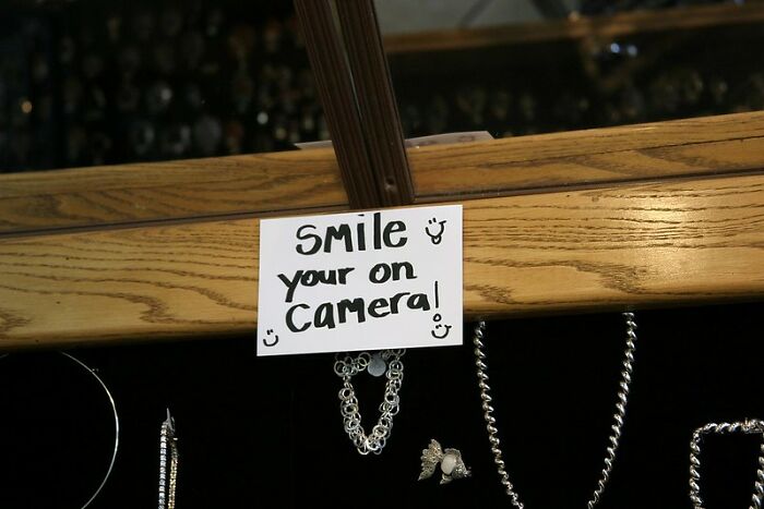 Folks In This Online Thread Point Out Random Giveaways That Say A Lot About A Person (40 Things)