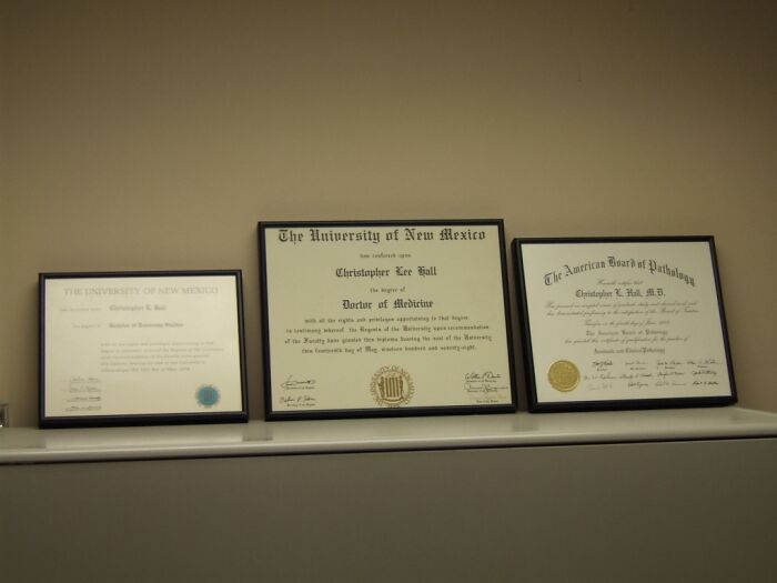 30 Pieces Of Advice That Didn't Age Well, According To Folks In This Online Group