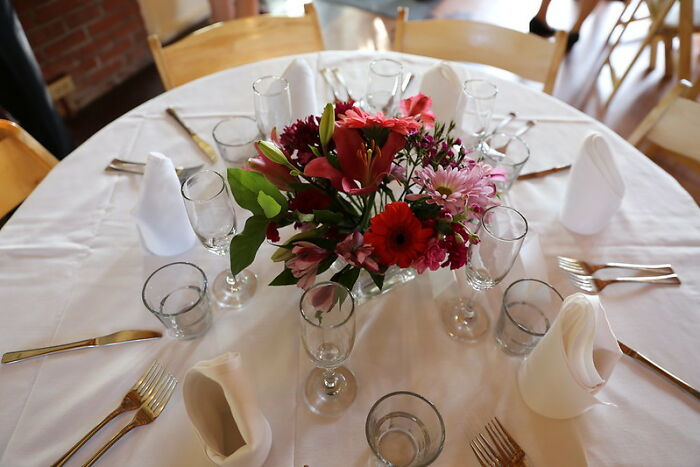 Folks Online Get Second-Hand Embarrassment When They See These 35 Things At Weddings