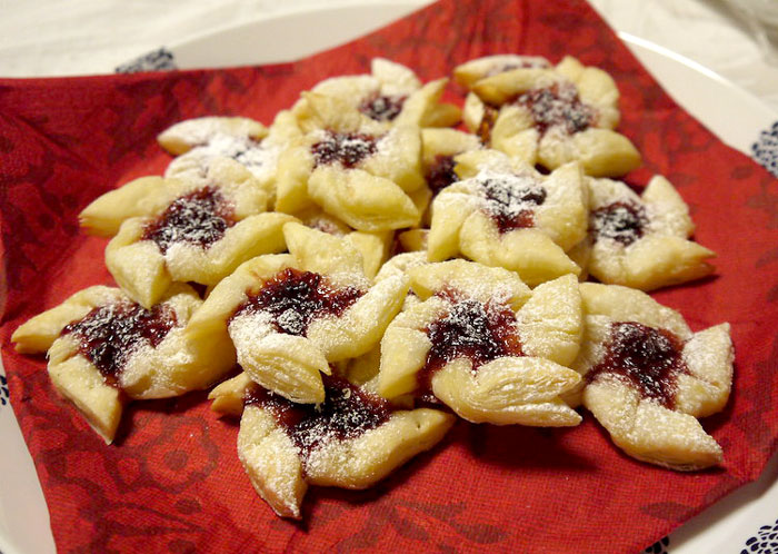Joulutorttu, A Traditional Christmas Dessert In Finland