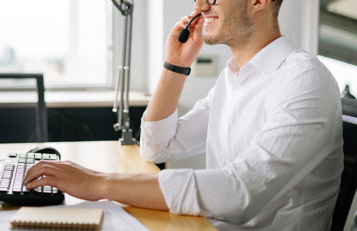 "Tell My Colleagues To Say Goodbye To Their Bonuses": New Manager Messes With Employee, Has To Watch The Workplace Crumble "Tell My Colleagues To Say Goodbye To Their Bonuses": New Manager Messes With Employee, Has To Watch The Workplace Crumble