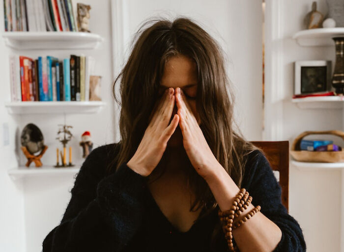 Estas personas revelaron los secretos más oscuros que su familia intentó esconder (20 historias)