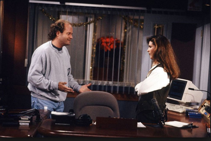 Frasier and Roz arguing 