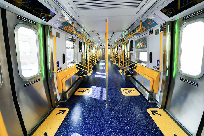 Someone Online Asked “Americans, What Is A Good Thing About Your Country?” And 30 Folks Delivered