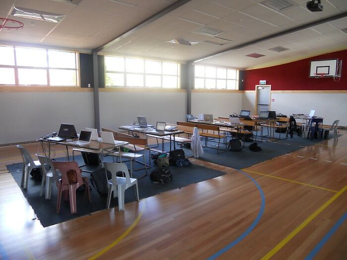 Former Students Share 35 Bizarre Things That Happened At Their Schools