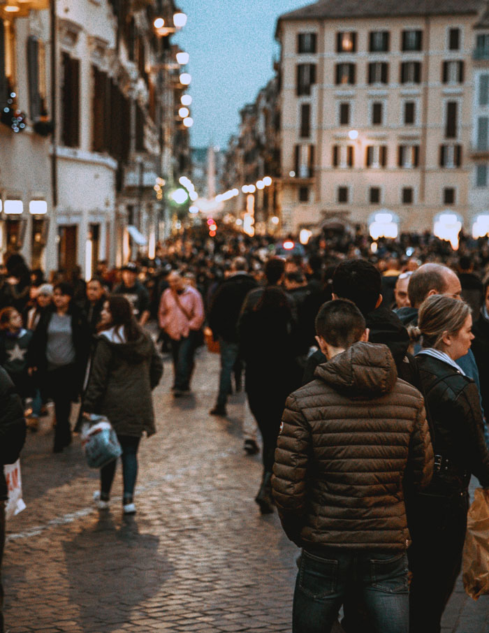 Pretend To Not See Someone You Know