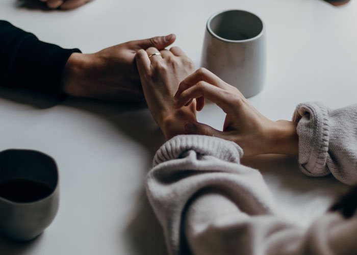 "El césped no siempre es más verde": 20 personas que se arrepienten de haberse divorciado comparten lo sucedido