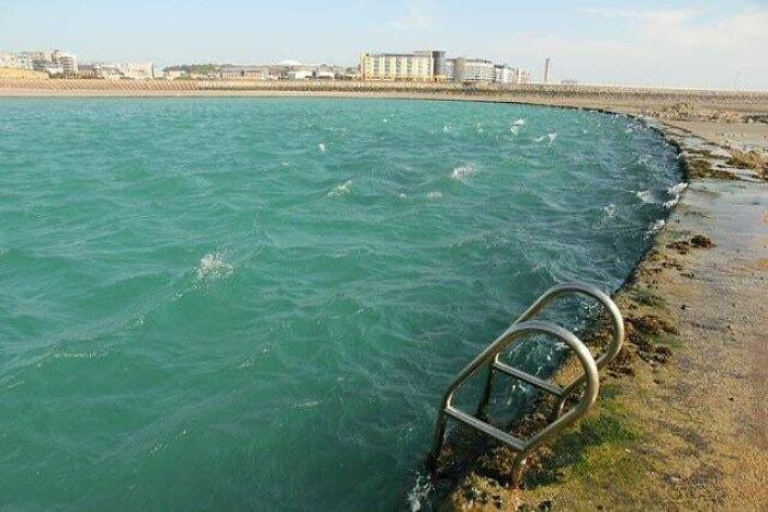 Outdoor Swimming Pools That Use Ocean Water
