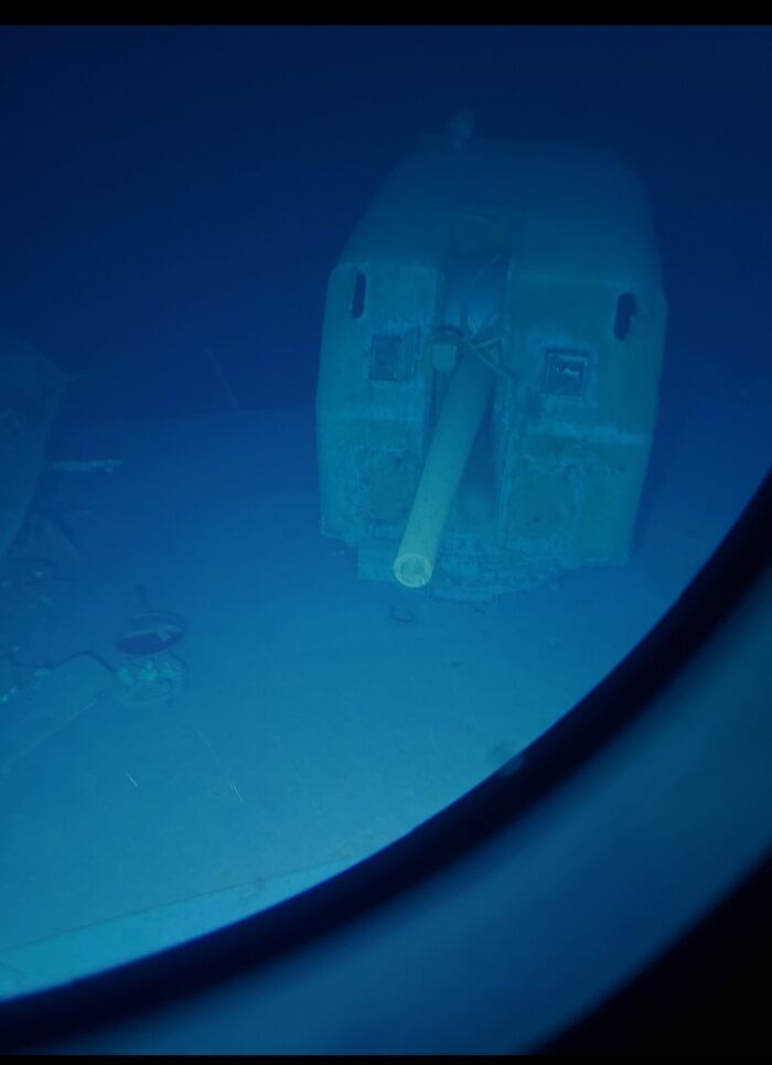 Gun Turret On Board The Uss Johnston 21,222 Ft Under The Sea