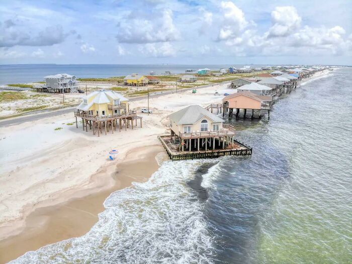 Dauphin Island, Al The Houses Are In The Water. There Are Plots In Front Of These Houses Priced For $1k Because They’re Literally In The Ocean