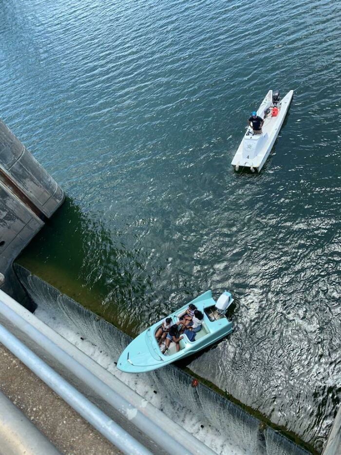 Motorboat Nearly Swept Over A Dam Spillway In Texas
