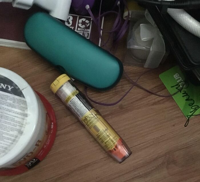 My Roommate Just Leaves $500 Laying On The Ground Like It's Nothing