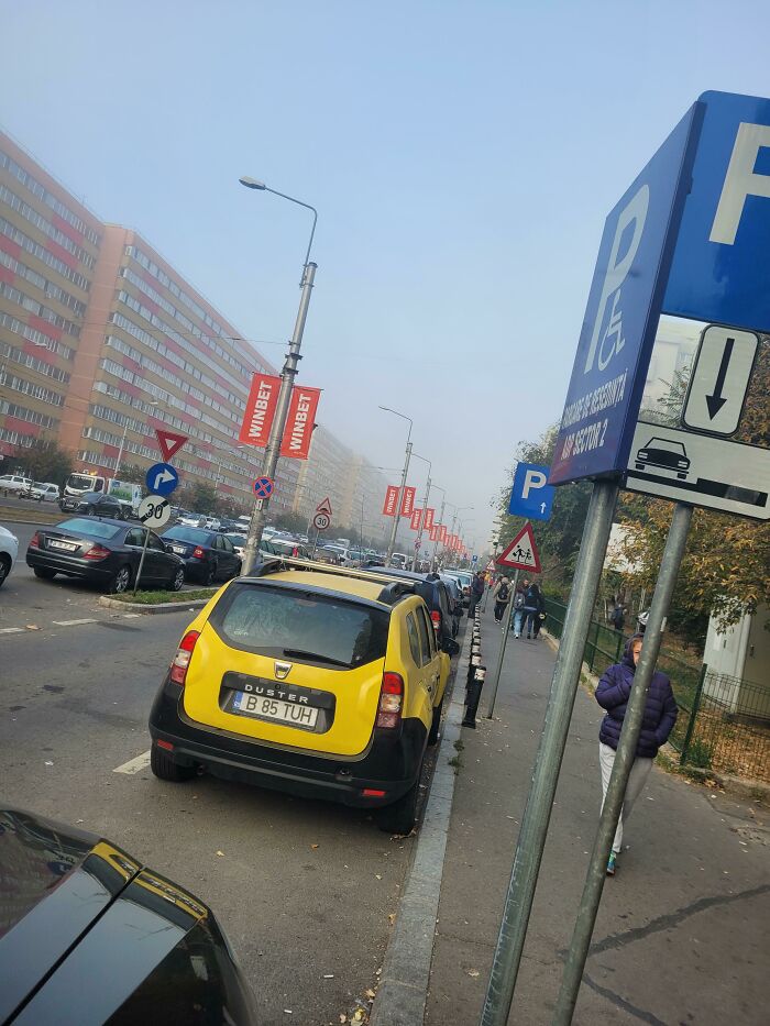 Ads To Sportive Bet Companies In Front Of A Highschool In Romania, Buvharest