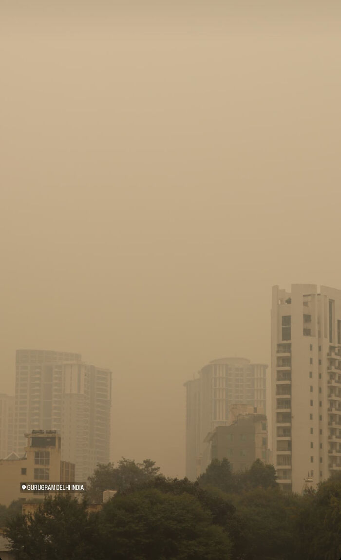 Gurugram, India. Aqi Over 400 Because Of Farm Fires