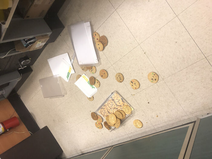 Fuck You To The Drunk Guy That Came In 3 Minutes Before Close And Did This