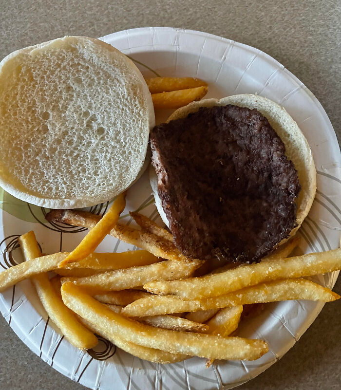  Esto cuesta casi 15 dólares en mi universidad 