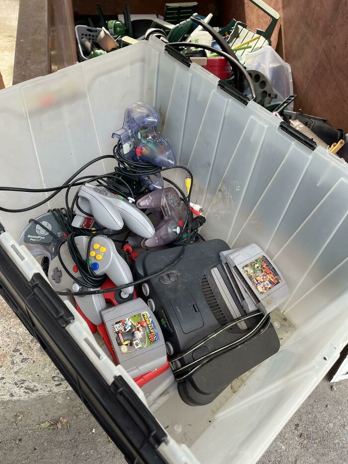 Let’s Gooooooooo. Best Snag From The Bins So Far