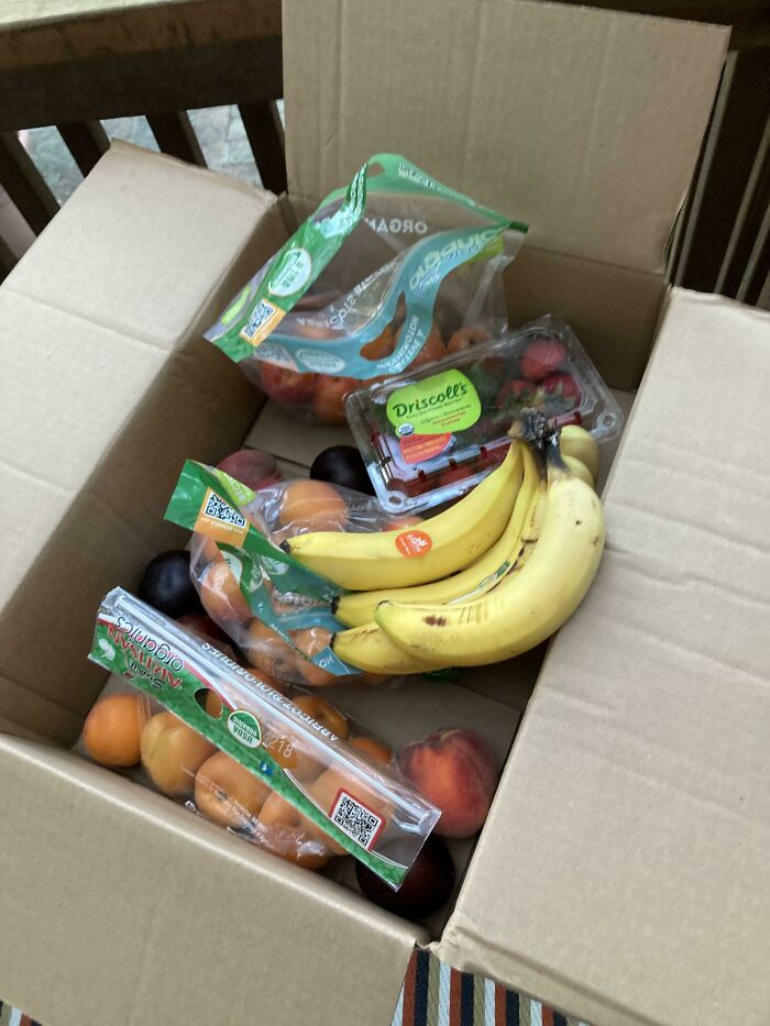 Hole Foods Employee Took A Picture Of Me While I Was Pulling Out This Haul