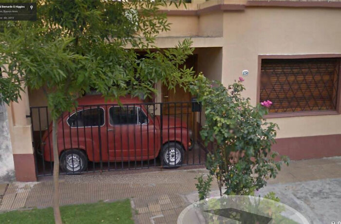 Cuando estacionas tu coche muy bien