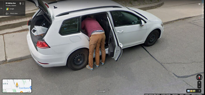 Navegando por Google Street View hoy