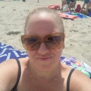 elysefarber31971 avatar