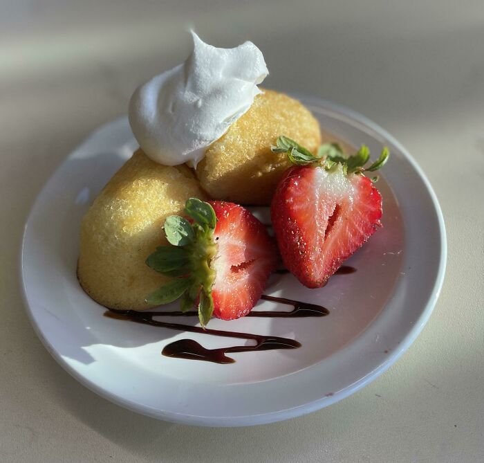 I Was Challenged To Make A Twinkie Look Appetizing, How Did I Do?