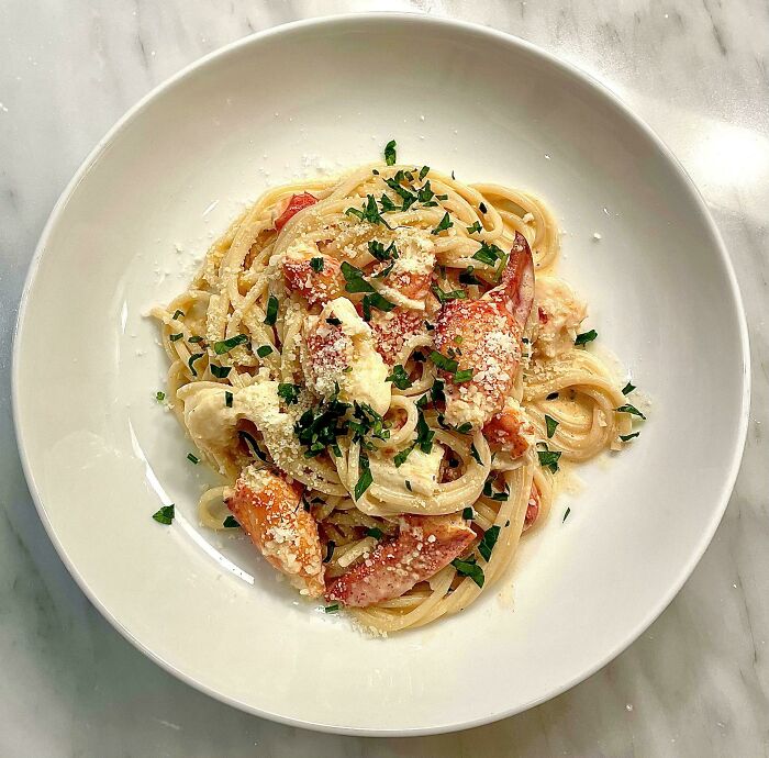 [homemade] Lobster Pasta In A Tarragon, Tomato Cream Sauce