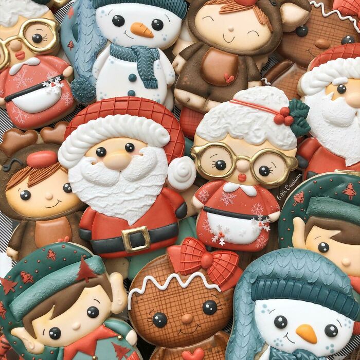 Some Of My Favorite Cookie Friends!! So Proud Of These Little Guys!! They’ll Be Making An Appearance At The Family Dinner Table At Christmas This Year