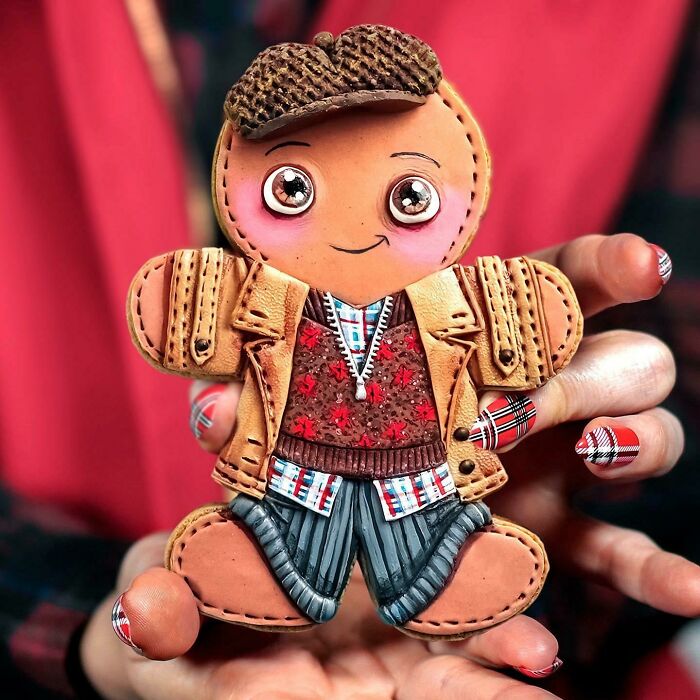 Every Christmas I Make Fashionable Gingerbread People For My Nephew And Niece, And It’s Become One Of Our Well-Loved Traditions