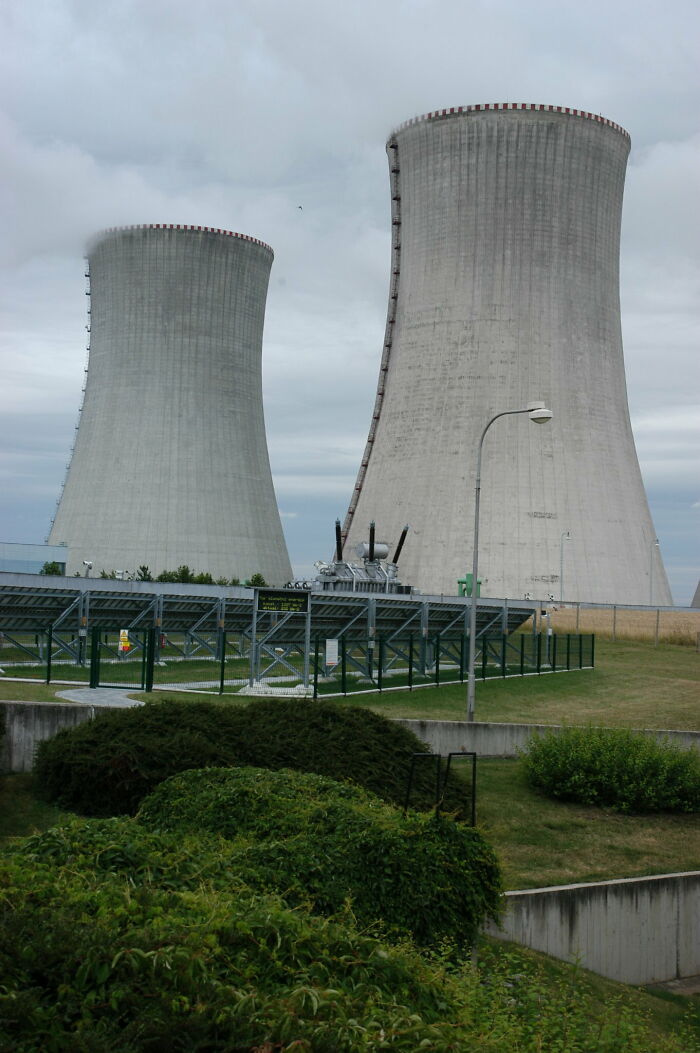 40 Bizarre Beliefs People Will Defend Until The End Of Days, As Revealed By Folks Online